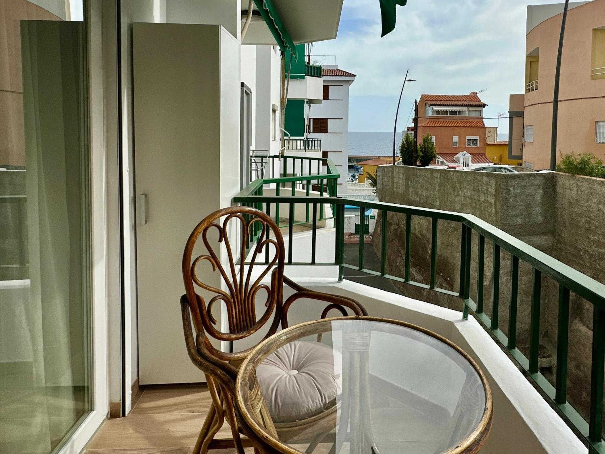 La Casita 2br - Pool, Parking & Aircon Candelaria