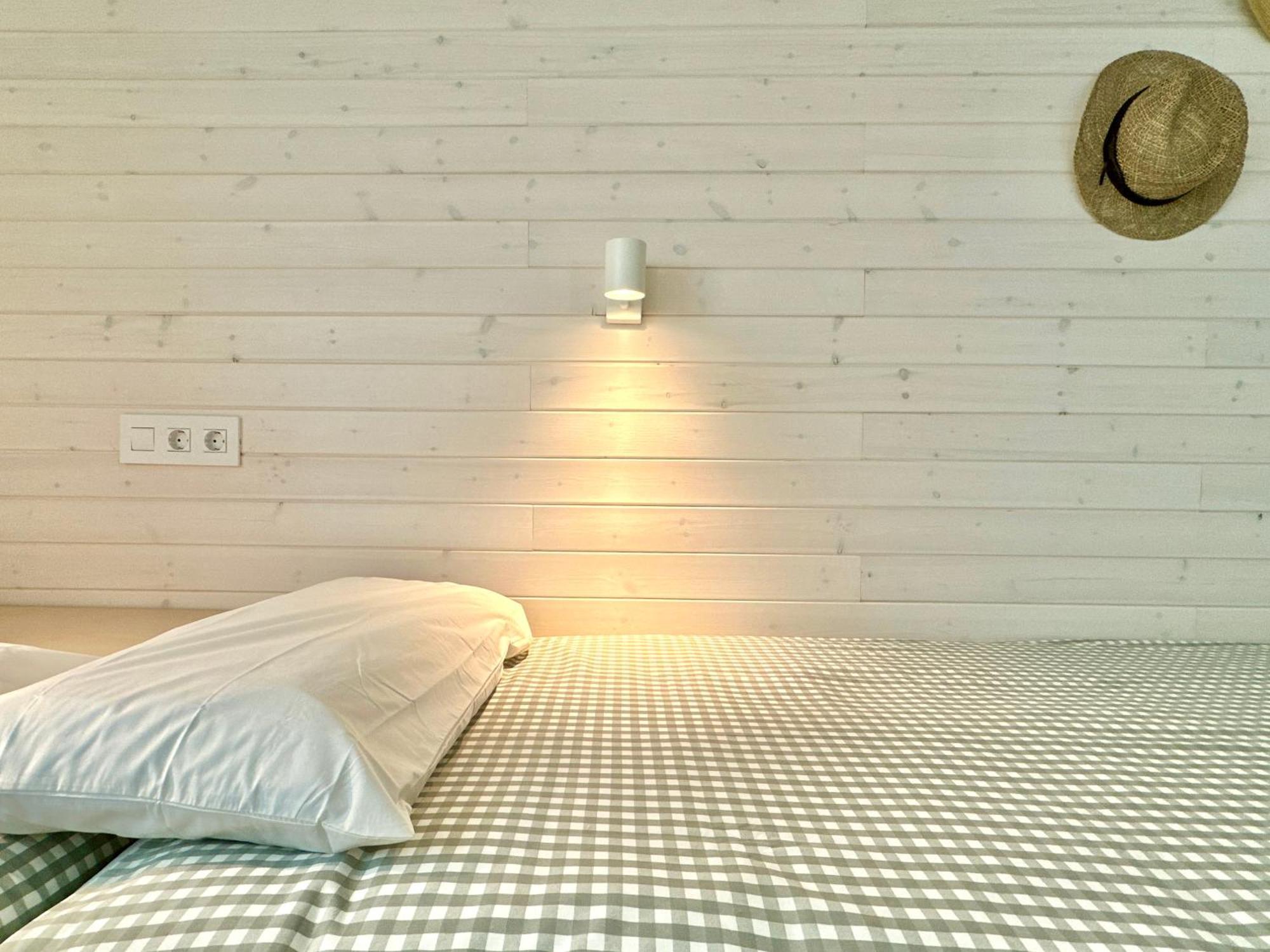 La Casita 2br - Pool, Parking & Aircon Apartament